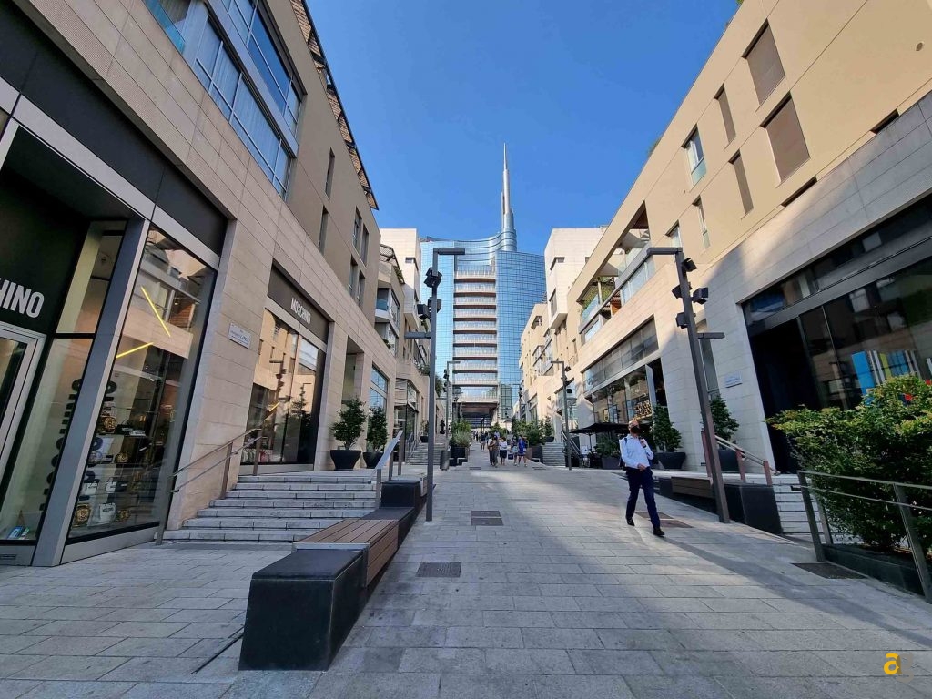 confronto-top-gamma-399-850-euro-iphone-12-galaxy-s21-poco-f3-realme-gt-mi11