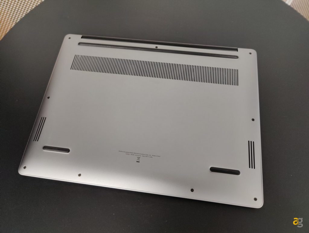 realme-book-foto-non-ufficiali-render