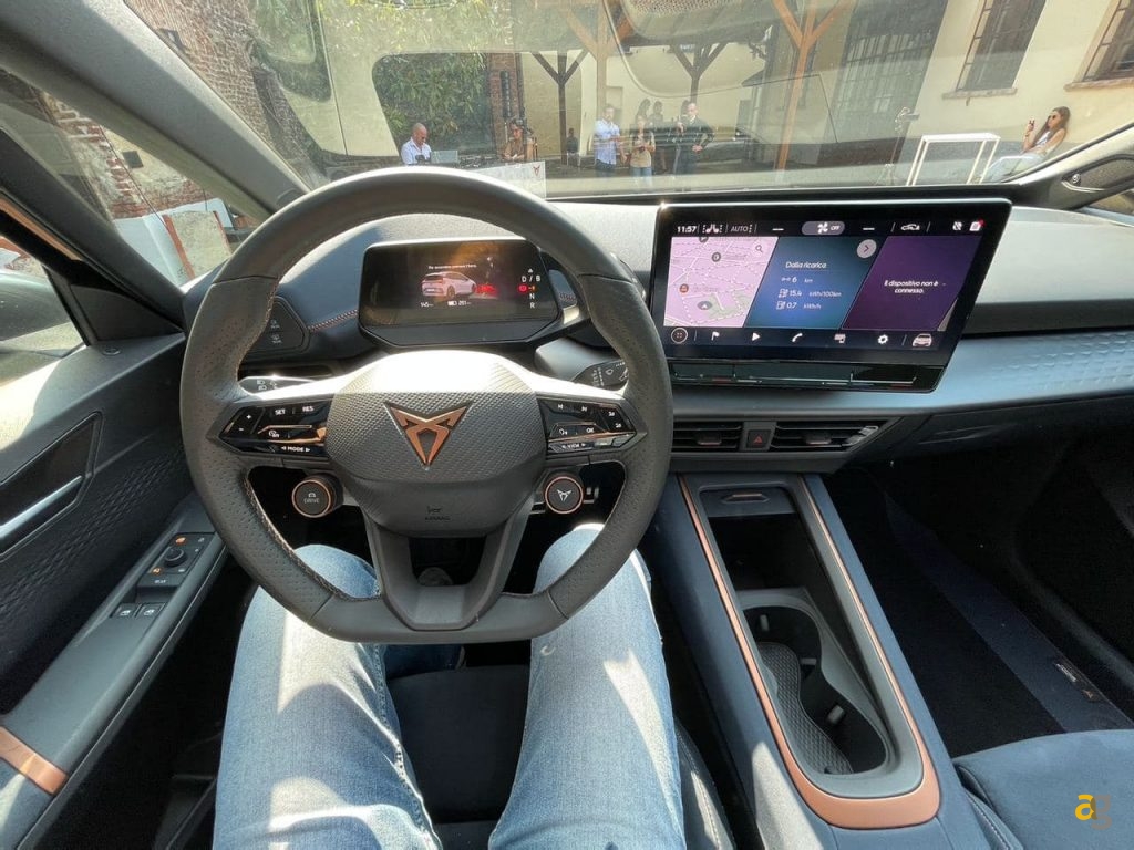 anteprima-cupra-born-elettrica