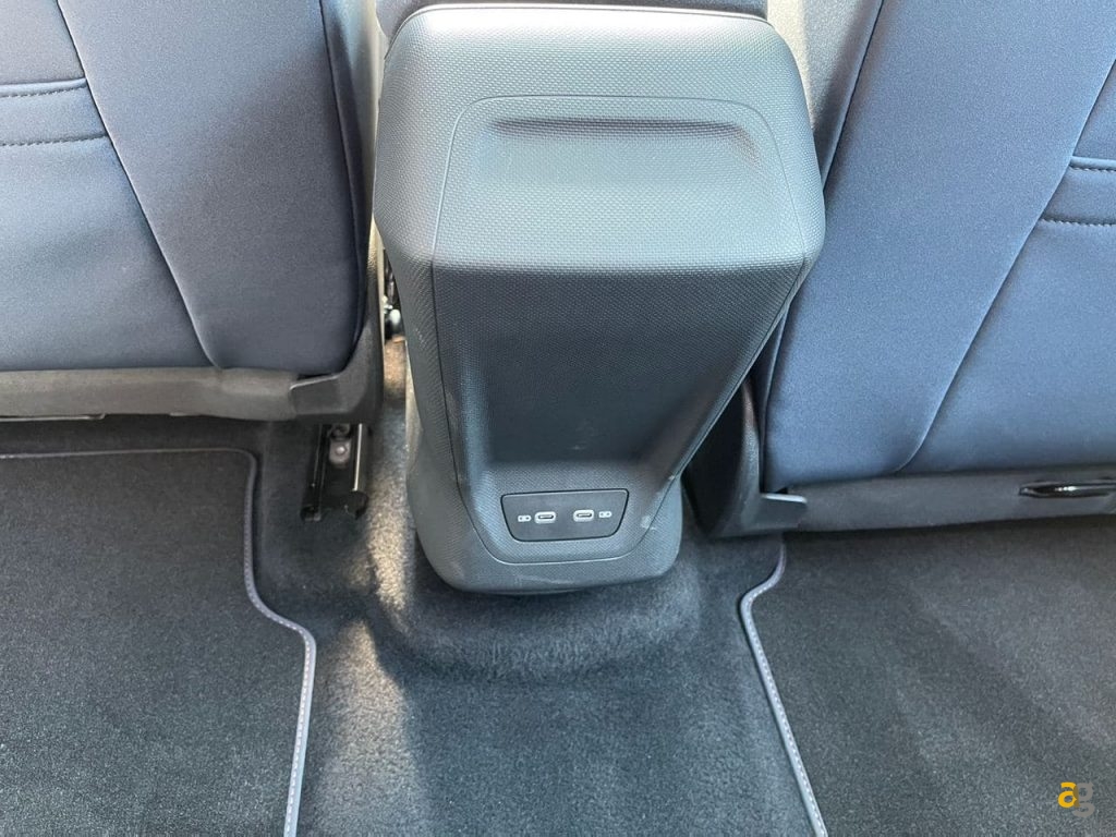 anteprima-cupra-born-elettrica