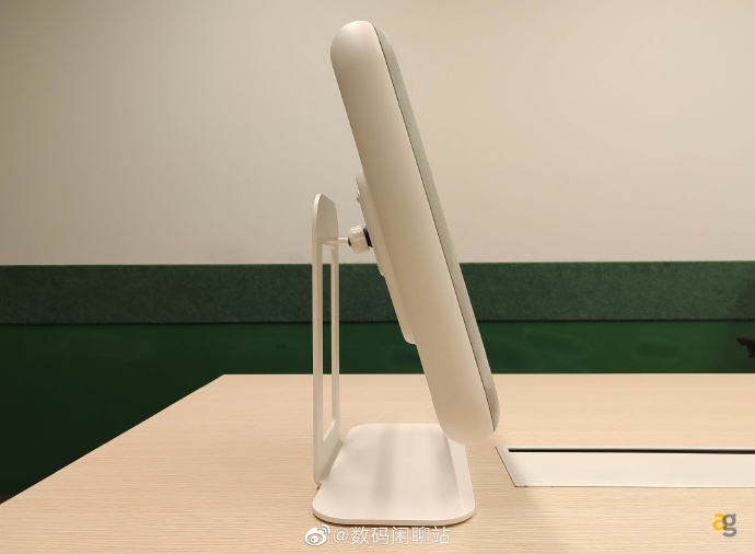 motorola-ricarica-wireless-tre-metri