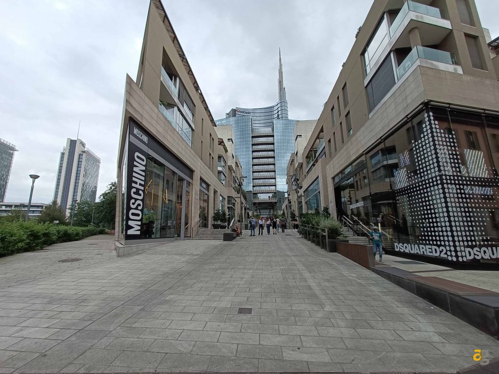 migliori-smartphone-299-499-euro-realme-gt-me-galaxy-a52s-xiaomi-mi11-lite-nord-2-oppo-reno-6