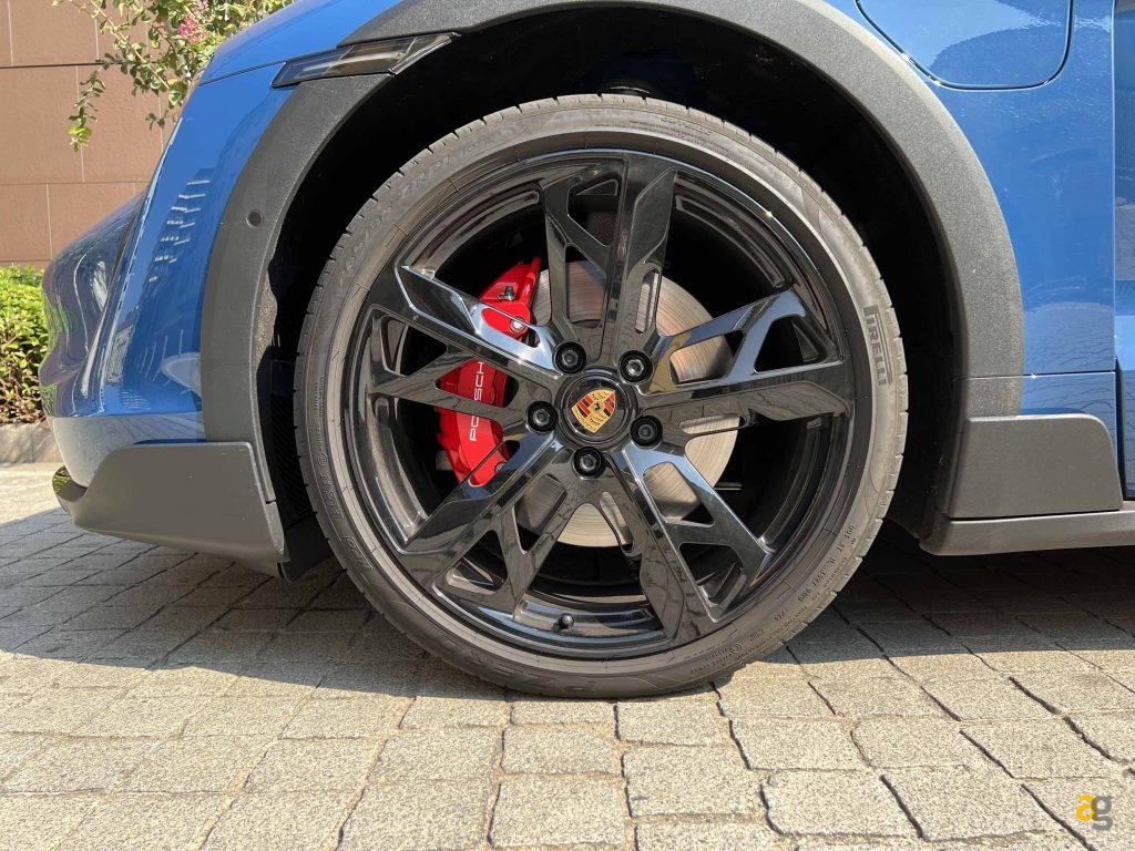 porsche-taycan-cross-turismo-test-drive