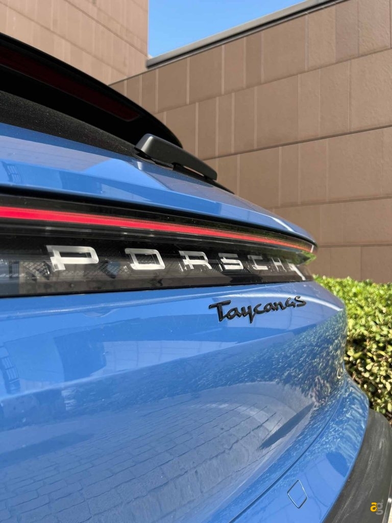 porsche-taycan-cross-turismo-test-drive