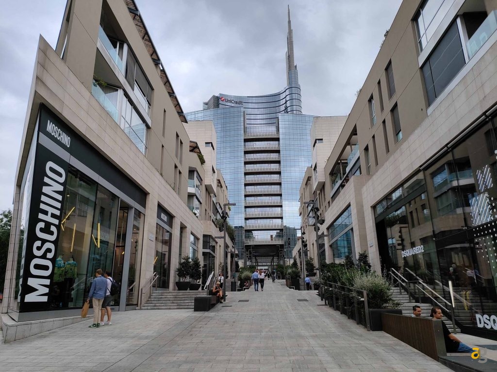 migliori-smartphone-299-499-euro-realme-gt-me-galaxy-a52s-xiaomi-mi11-lite-nord-2-oppo-reno-6