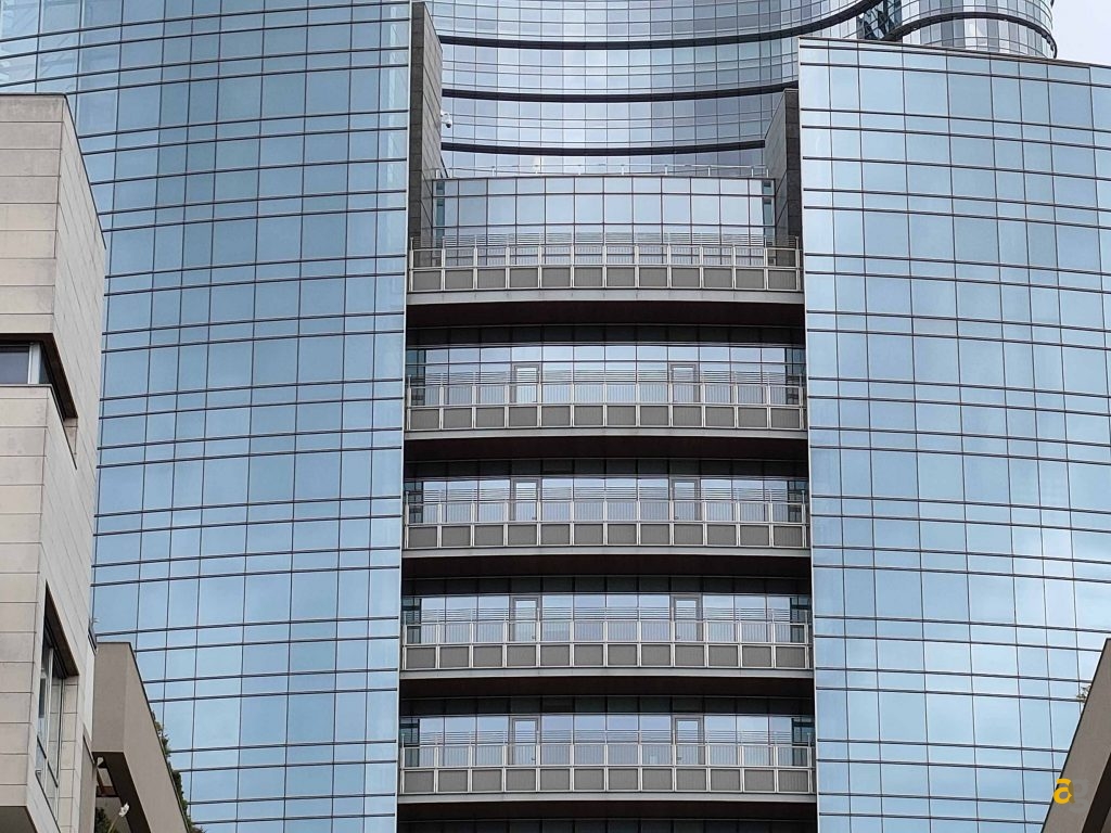 migliori-smartphone-299-499-euro-realme-gt-me-galaxy-a52s-xiaomi-mi11-lite-nord-2-oppo-reno-6