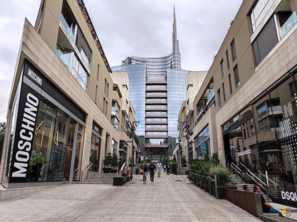 migliori-smartphone-299-499-euro-realme-gt-me-galaxy-a52s-xiaomi-mi11-lite-nord-2-oppo-reno-6