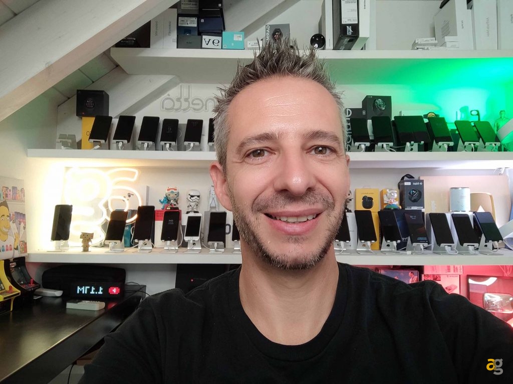 migliori-smartphone-299-499-euro-realme-gt-me-galaxy-a52s-xiaomi-mi11-lite-nord-2-oppo-reno-6