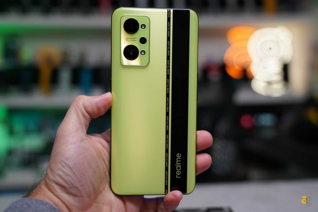 recensione-realme-gt-neo-2