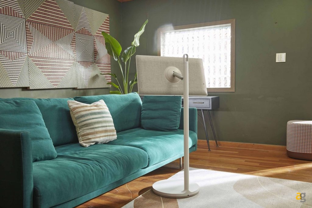 tv-batteria-lg-oled-tessuto