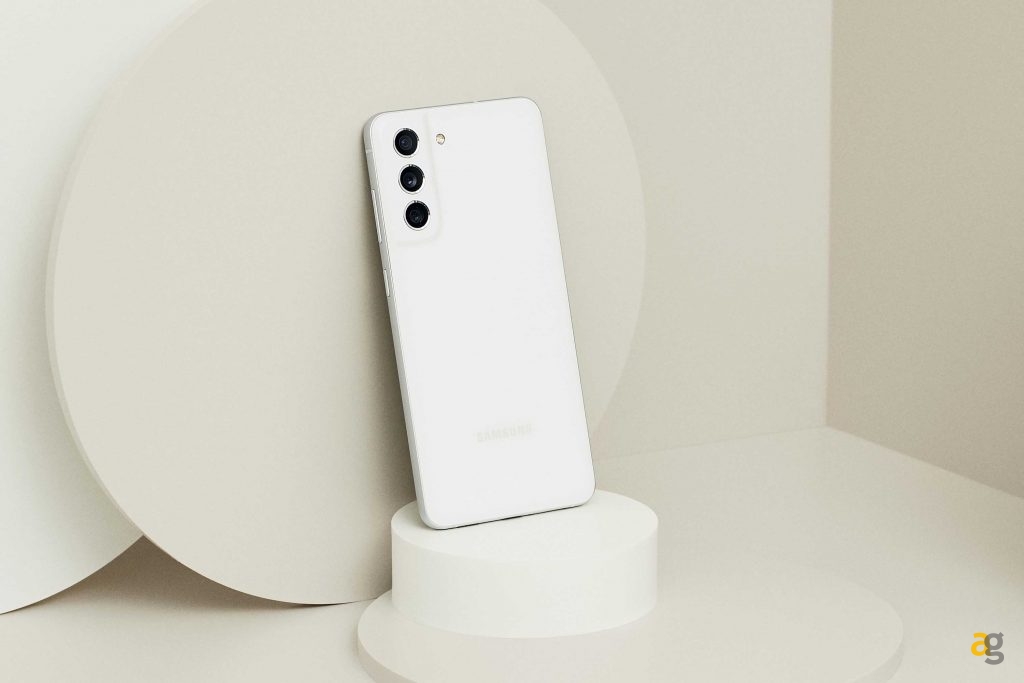 samsung-galaxy-s21-fe-ufficiale-prezzo-caratteristiche