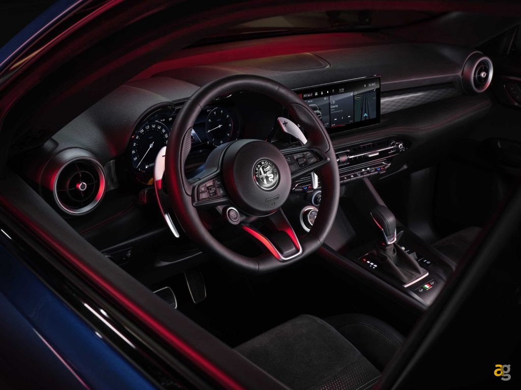 alfa-romeo-tonale-prima-vettura-certificata-nft