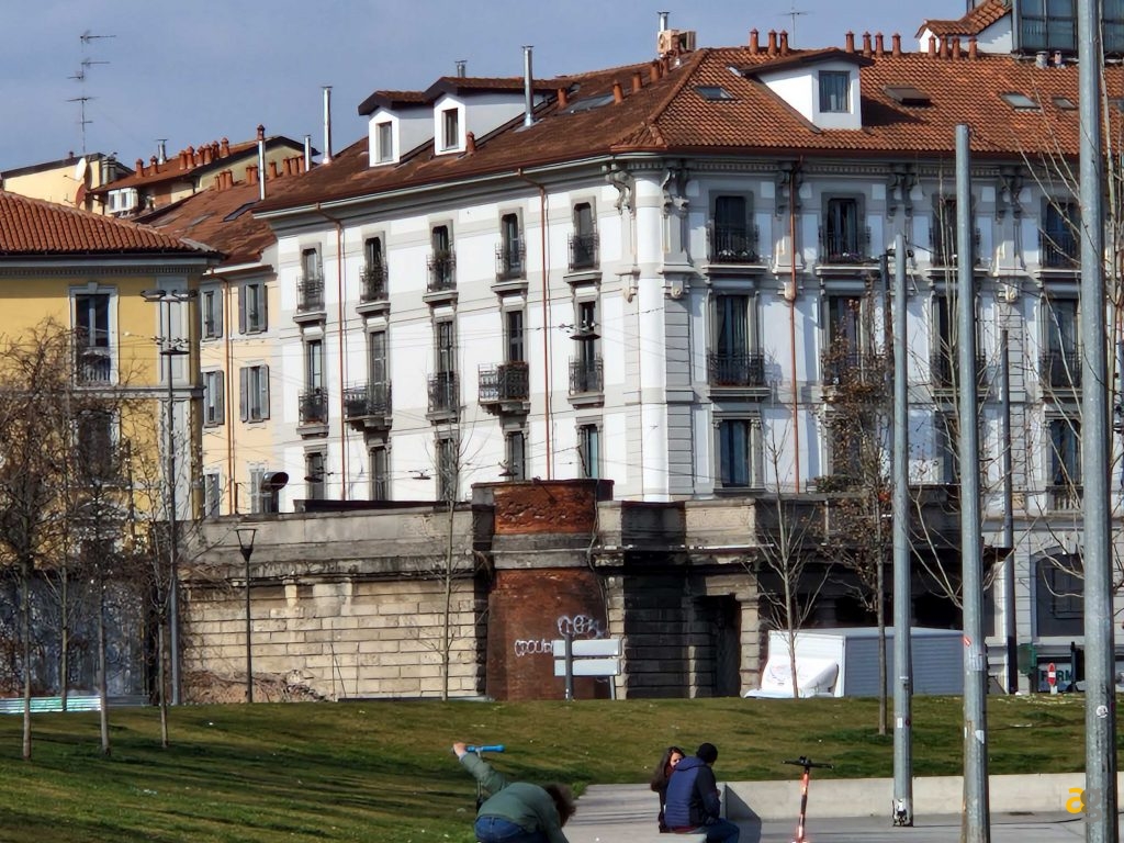 confronto-smartphone-top-gamma-2022-s22-ultra-realme-gt2-pro-moto-edge30-pro-oppo-find-x5pro