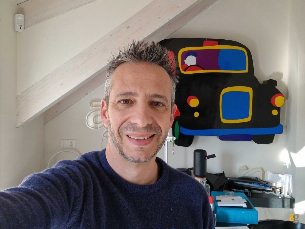 confronto-smartphone-top-gamma-2022-s22-ultra-realme-gt2-pro-moto-edge30-pro-oppo-find-x5pro