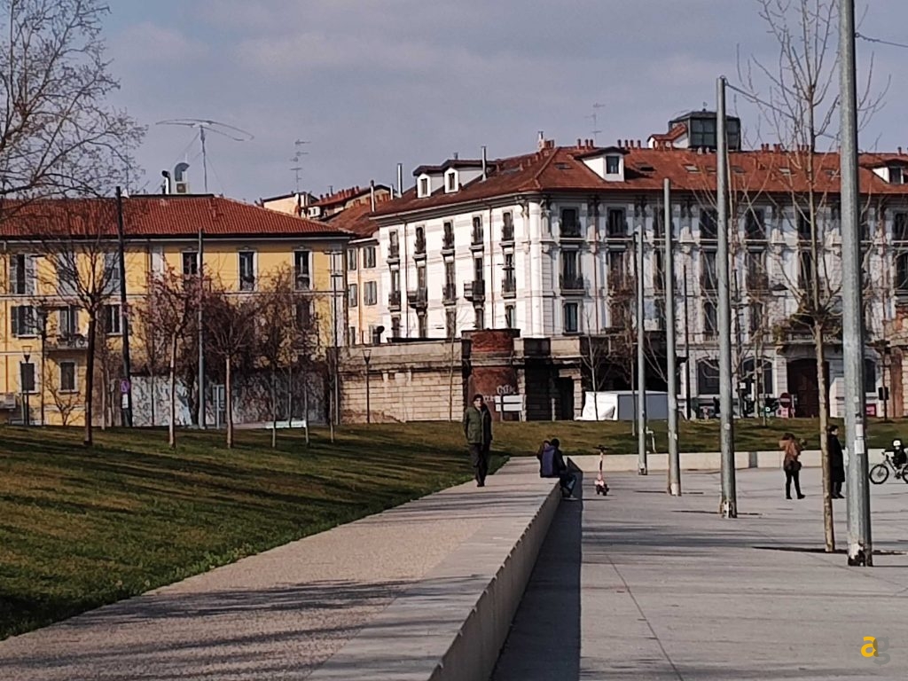 confronto-smartphone-top-gamma-2022-s22-ultra-realme-gt2-pro-moto-edge30-pro-oppo-find-x5pro