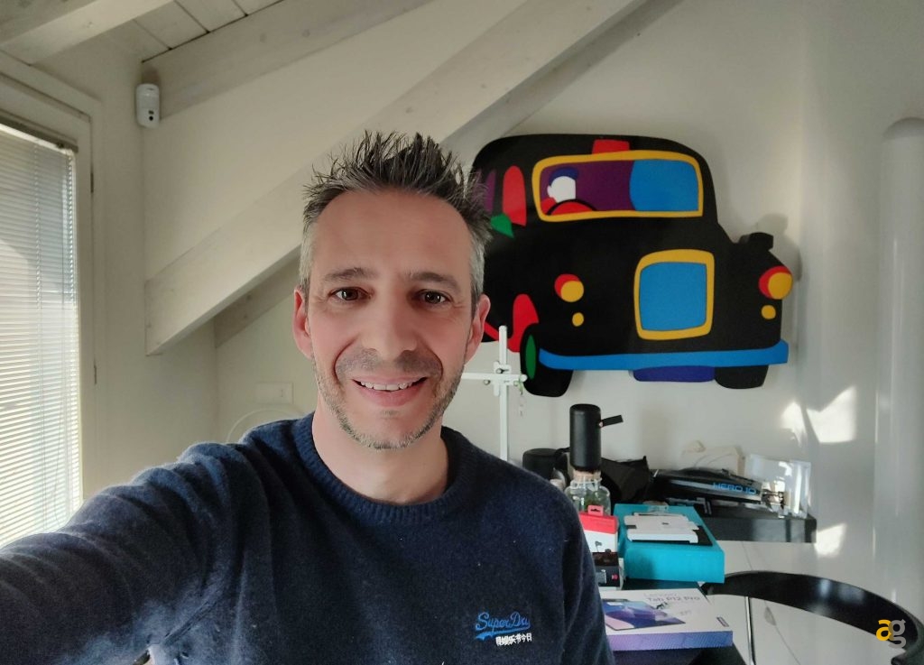 confronto-smartphone-top-gamma-2022-s22-ultra-realme-gt2-pro-moto-edge30-pro-oppo-find-x5pro