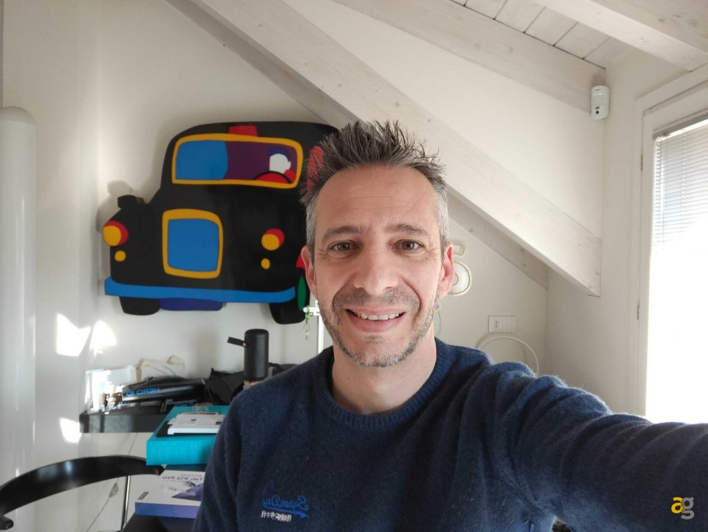 confronto-smartphone-top-gamma-2022-s22-ultra-realme-gt2-pro-moto-edge30-pro-oppo-find-x5pro