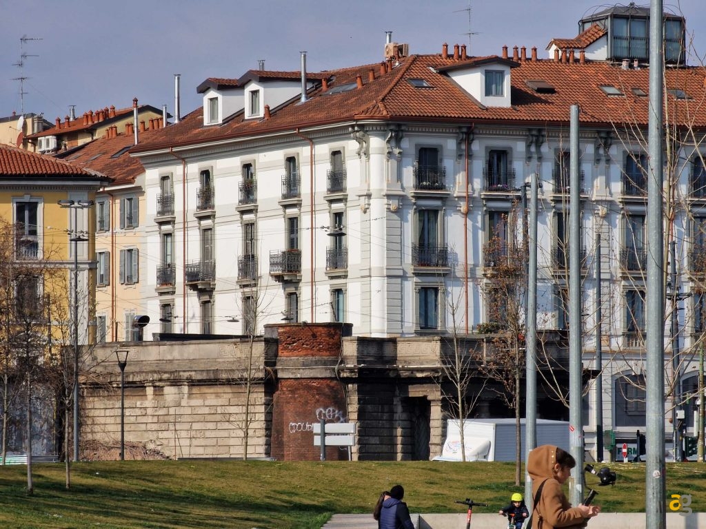 confronto-smartphone-top-gamma-2022-s22-ultra-realme-gt2-pro-moto-edge30-pro-oppo-find-x5pro