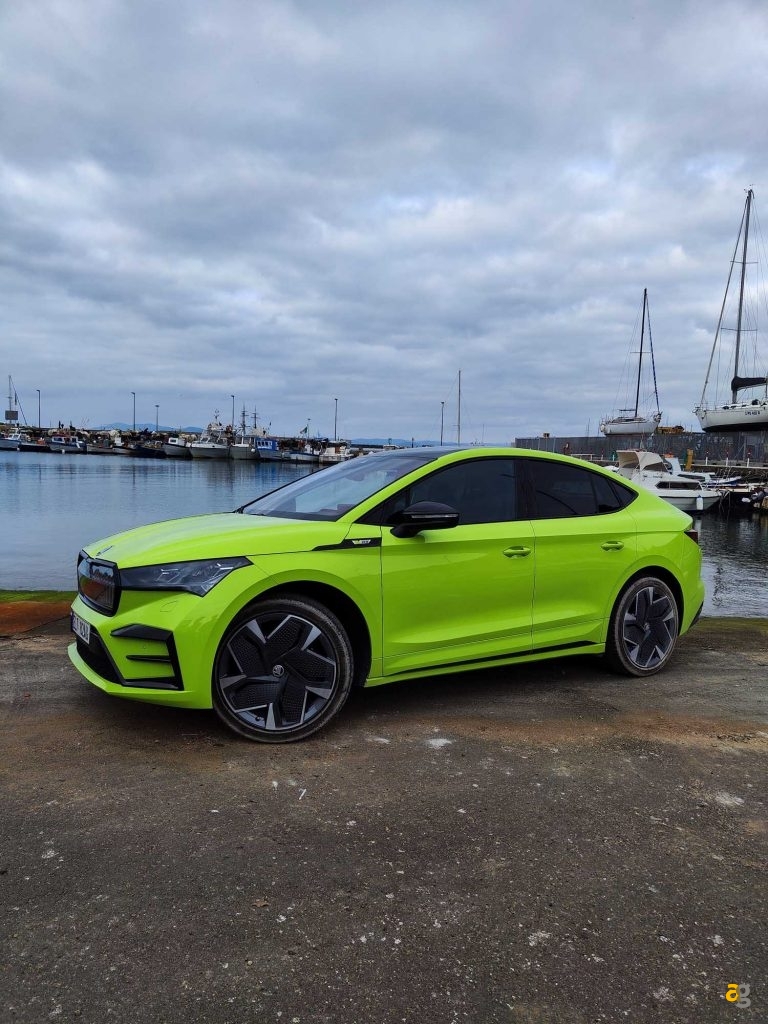 skoda-enyaq-rs-coupe-test-drive-tecnologia-prezzi-suv-elettrico