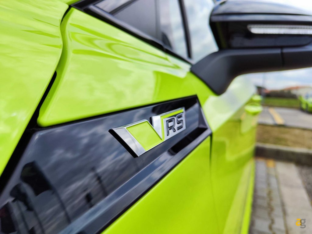 skoda-enyaq-rs-coupe-test-drive-tecnologia-prezzi-suv-elettrico