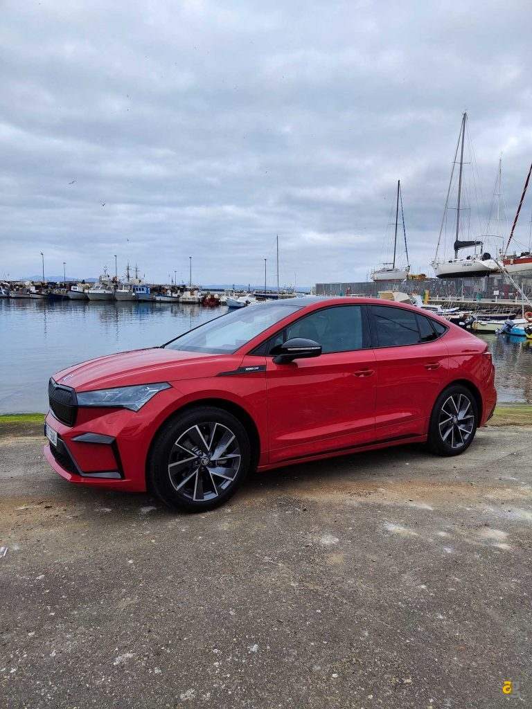 skoda-enyaq-rs-coupe-test-drive-tecnologia-prezzi-suv-elettrico