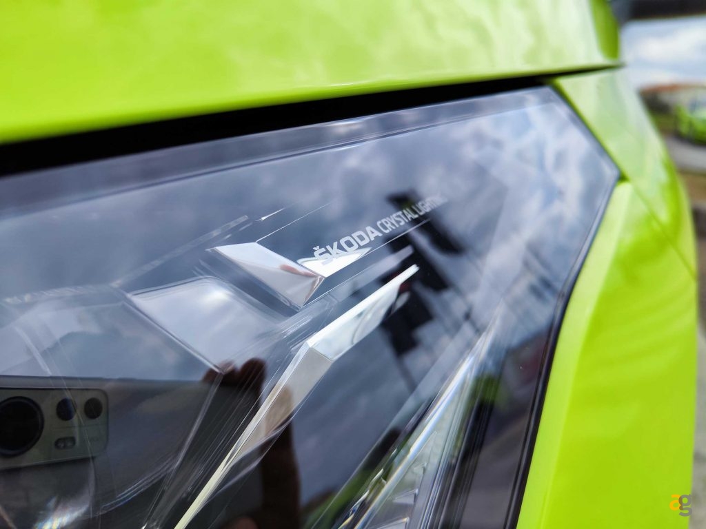 skoda-enyaq-rs-coupe-test-drive-tecnologia-prezzi-suv-elettrico