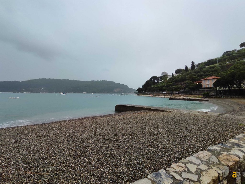 recensione-poco-f4-gt