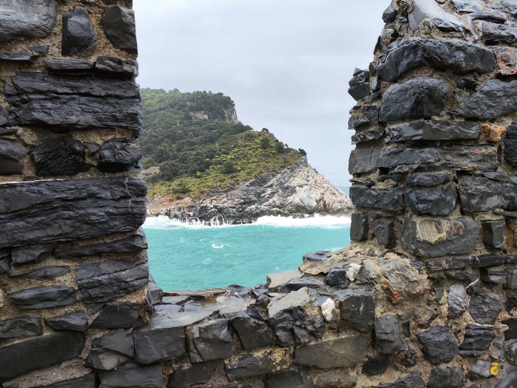 recensione-poco-f4-gt