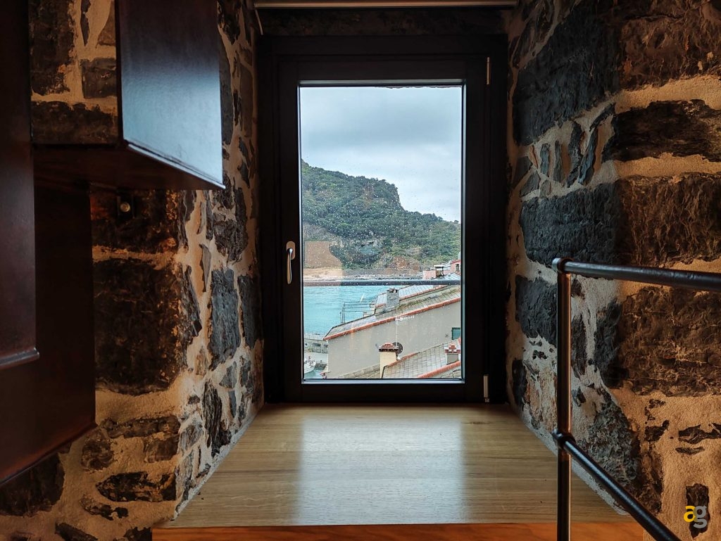 recensione-poco-f4-gt