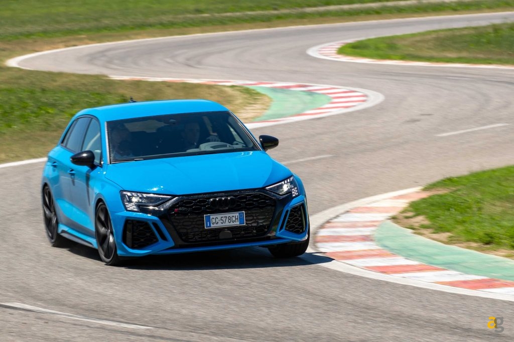 elettrico-fuoristrada-v10-quattro-audi