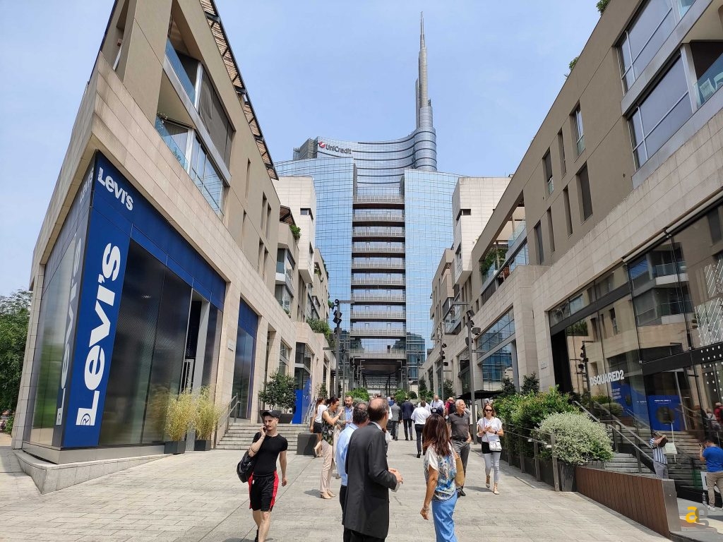 confronto-medi-alti-gamma-realme-gt-neo3-3t-s22-xiaomi-12