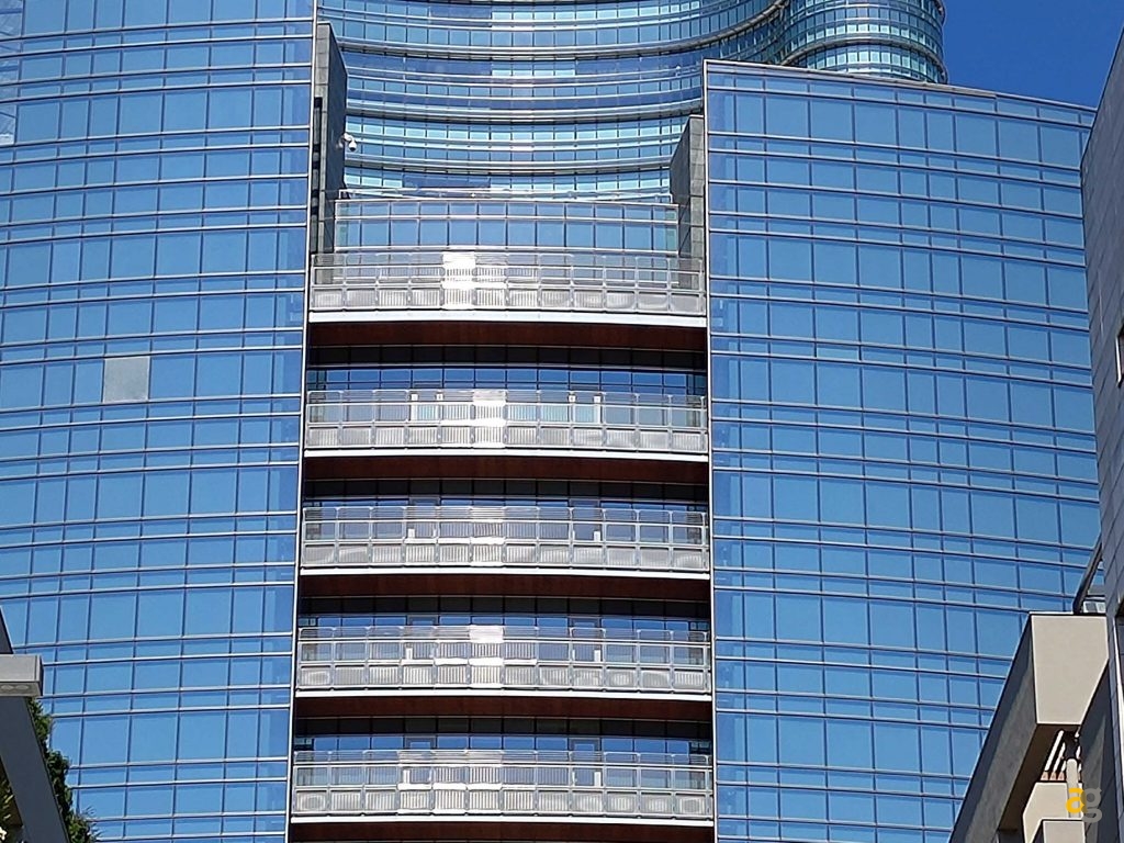 confronto-migliori-telefoni-compatti-iphone-13-mini-galaxy-flip4-pixel-6a-zenfone-9