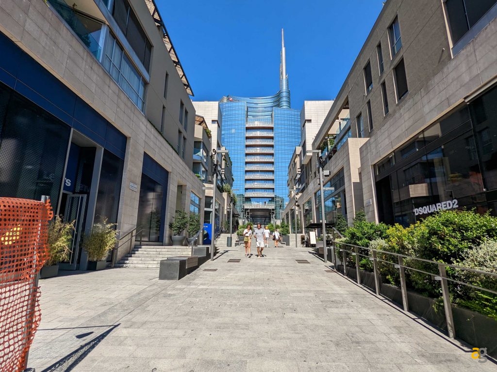 confronto-migliori-telefoni-compatti-iphone-13-mini-galaxy-flip4-pixel-6a-zenfone-9