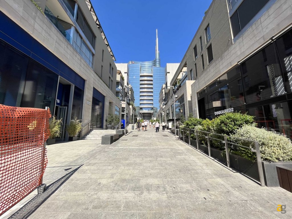 confronto-migliori-telefoni-compatti-iphone-13-mini-galaxy-flip4-pixel-6a-zenfone-9