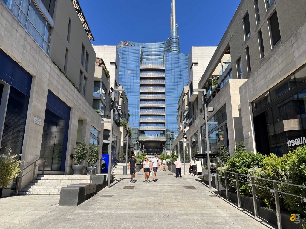 confronto-migliori-telefoni-compatti-iphone-13-mini-galaxy-flip4-pixel-6a-zenfone-9