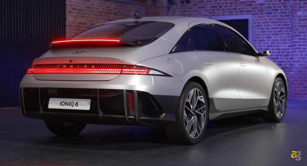 hyundai-ioniq-6-berlina-elettrica-600-chilometri-autonomia