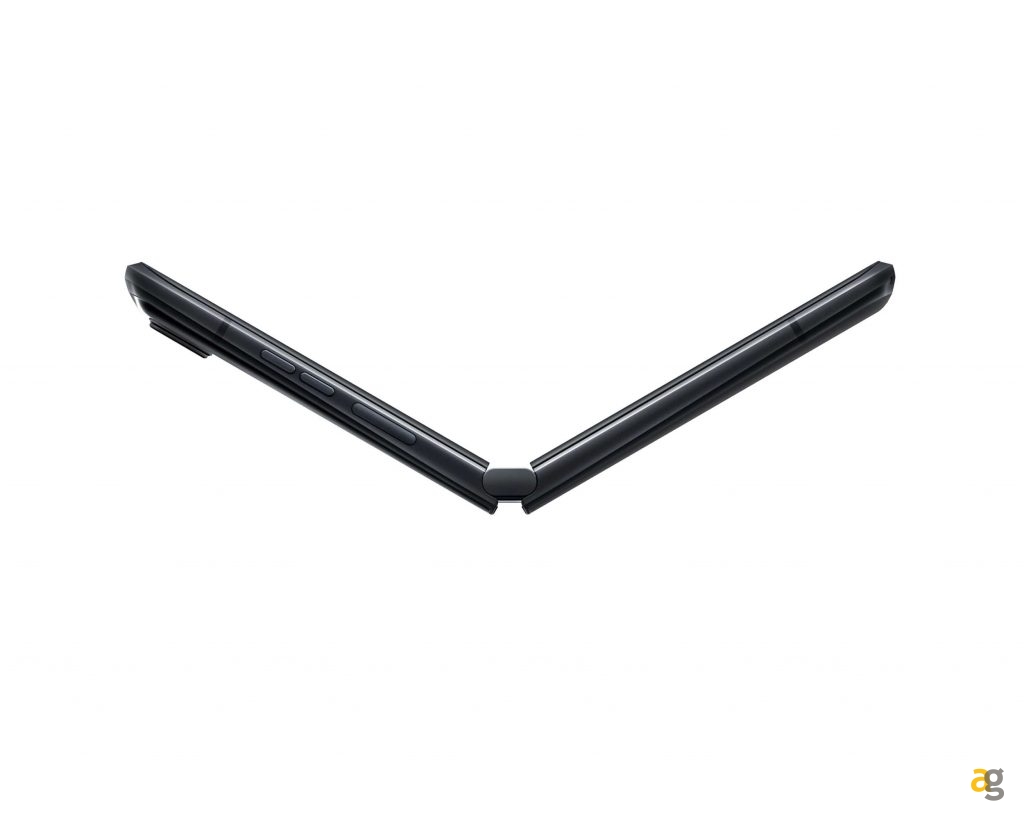 unboxing-moto-razr-2022-pieghevole-usabile