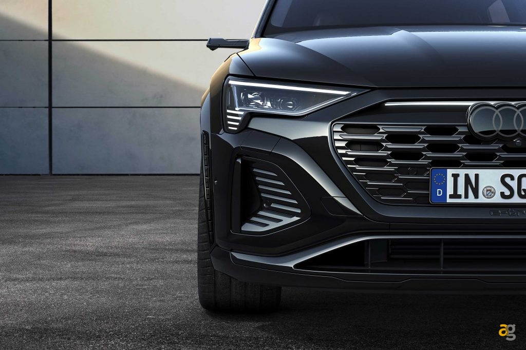 600-chilometri-autonomia-lusso-tecnologia-comfort-arriva-nuova-audi-q8-e-tron