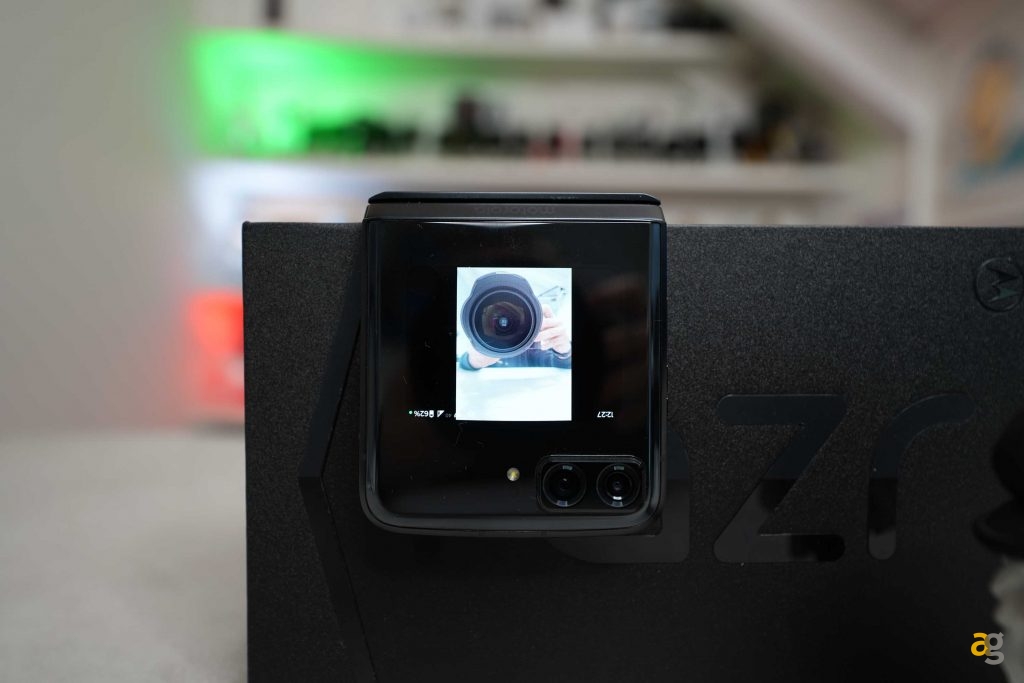 recensione-motorola-razr-2022