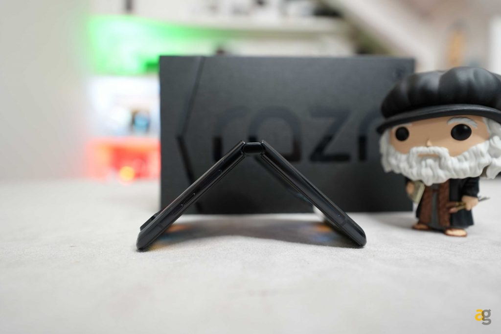 recensione-motorola-razr-2022