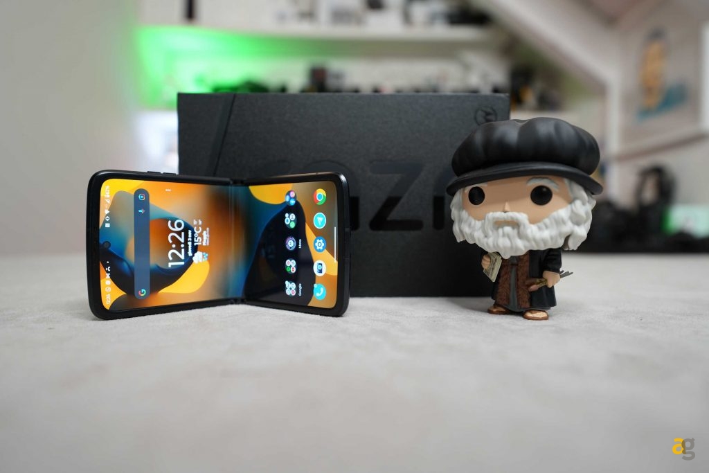recensione-motorola-razr-2022