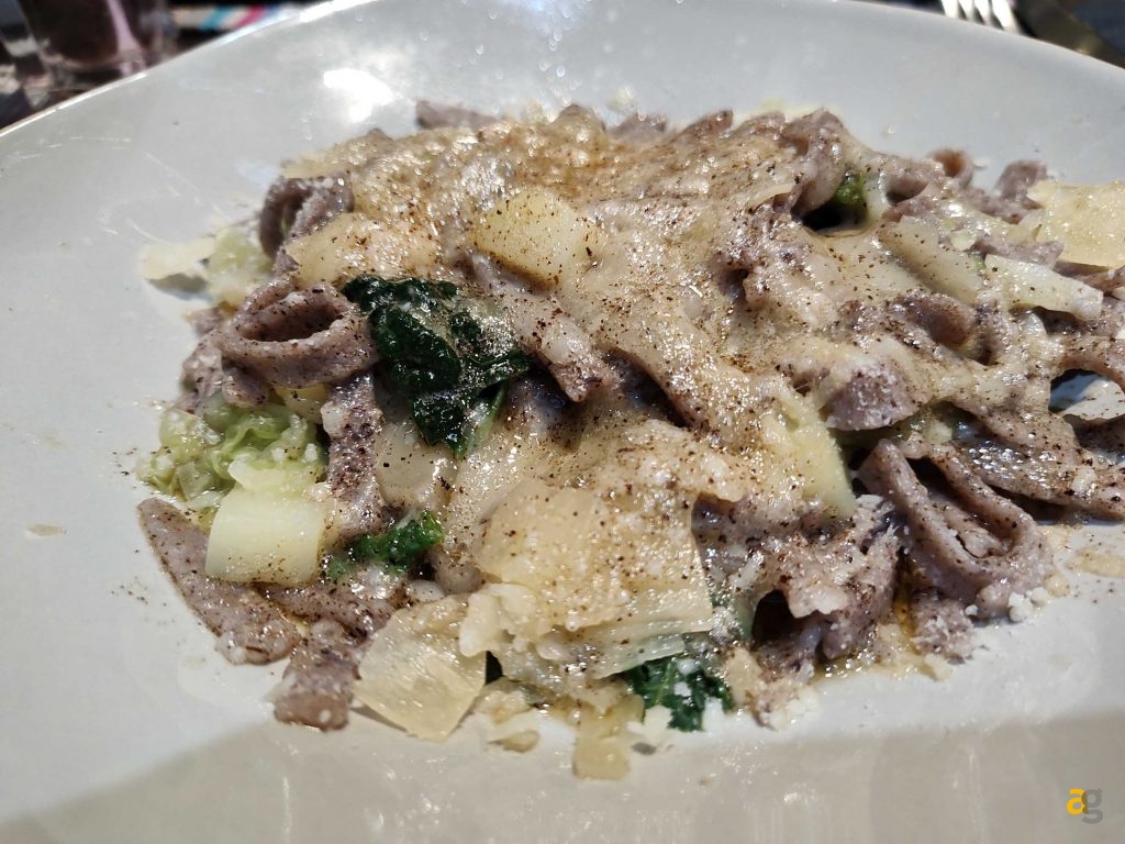 recensione-motorola-razr-2022