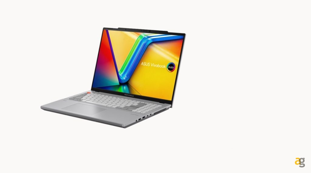 asus-lancia-primo-laptop-con-display-oled-3d-senza-bisogno-occhiali-al-mondo-tutte-novita-del-ces-2023