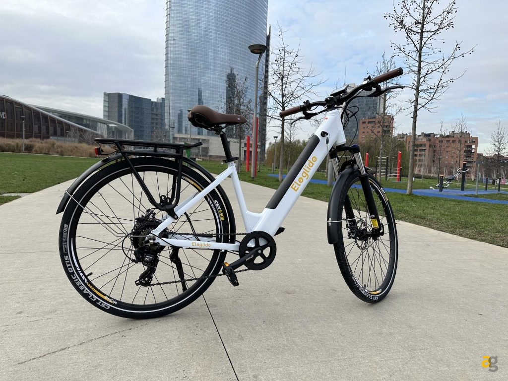 eleglide-trekking-t1-step-thru-e-bike-low-cost-sotto-1000-euro