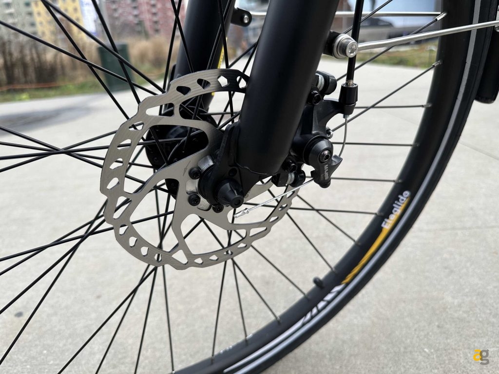 eleglide-trekking-t1-step-thru-e-bike-low-cost-sotto-1000-euro