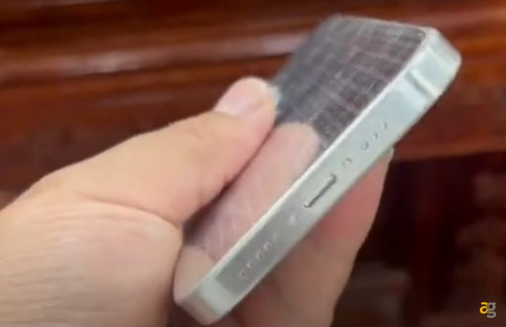 apple-iphone-15-pro-ecco-primo-assaggio-in-3d-niente-slider-silenzioso