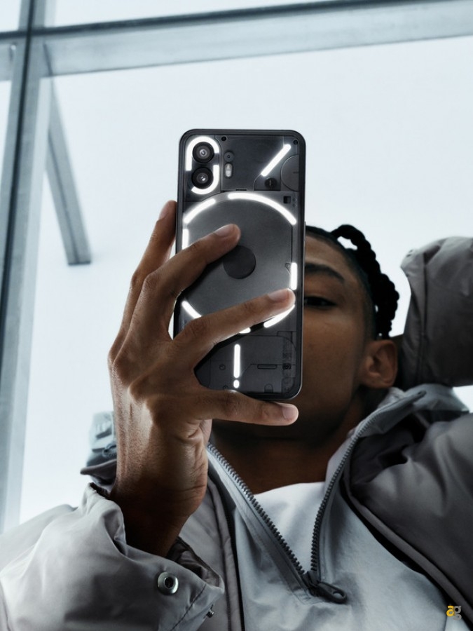 unboxing-nothing-2-cover-led-non-solo-prezzi-specifiche-os2