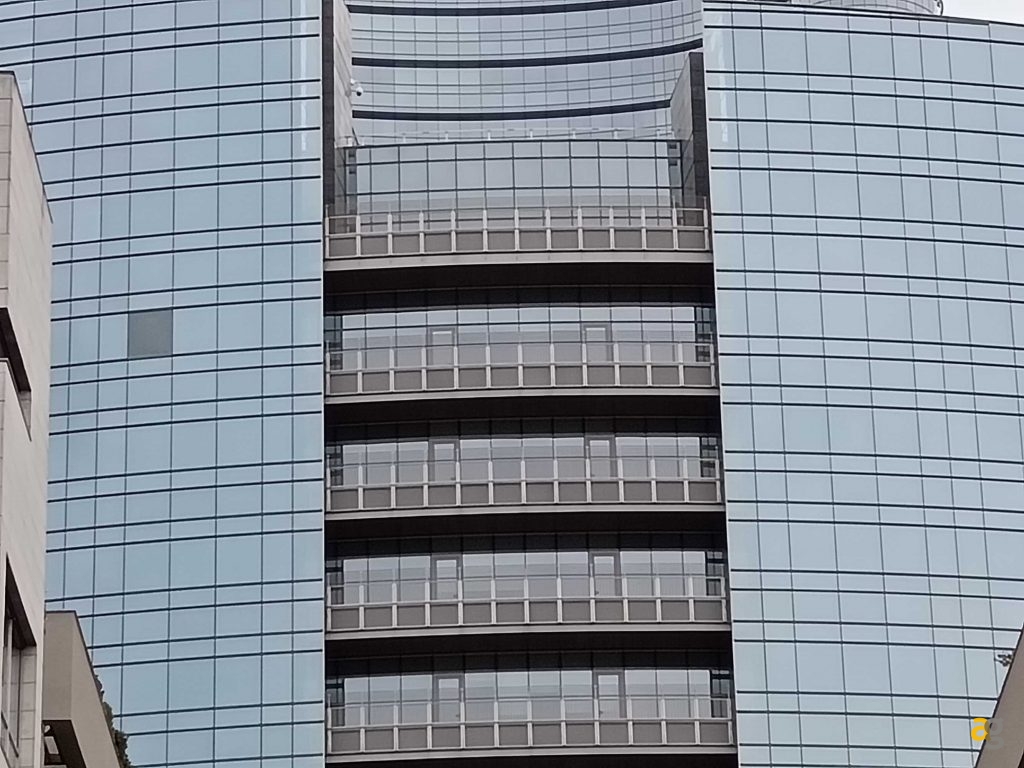 smartphone-entro-299-euro-confronto-realme-11pro-oppo-a98-honor-90-lite-redmi-note-12-pro-poco-x5-pro