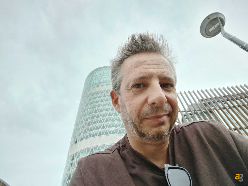 smartphone-entro-299-euro-confronto-realme-11pro-oppo-a98-honor-90-lite-redmi-note-12-pro-poco-x5-pro