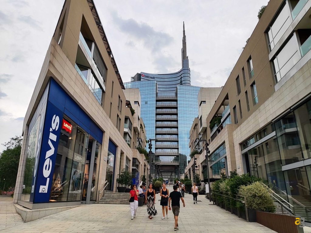 smartphone-entro-299-euro-confronto-realme-11pro-oppo-a98-honor-90-lite-redmi-note-12-pro-poco-x5-pro